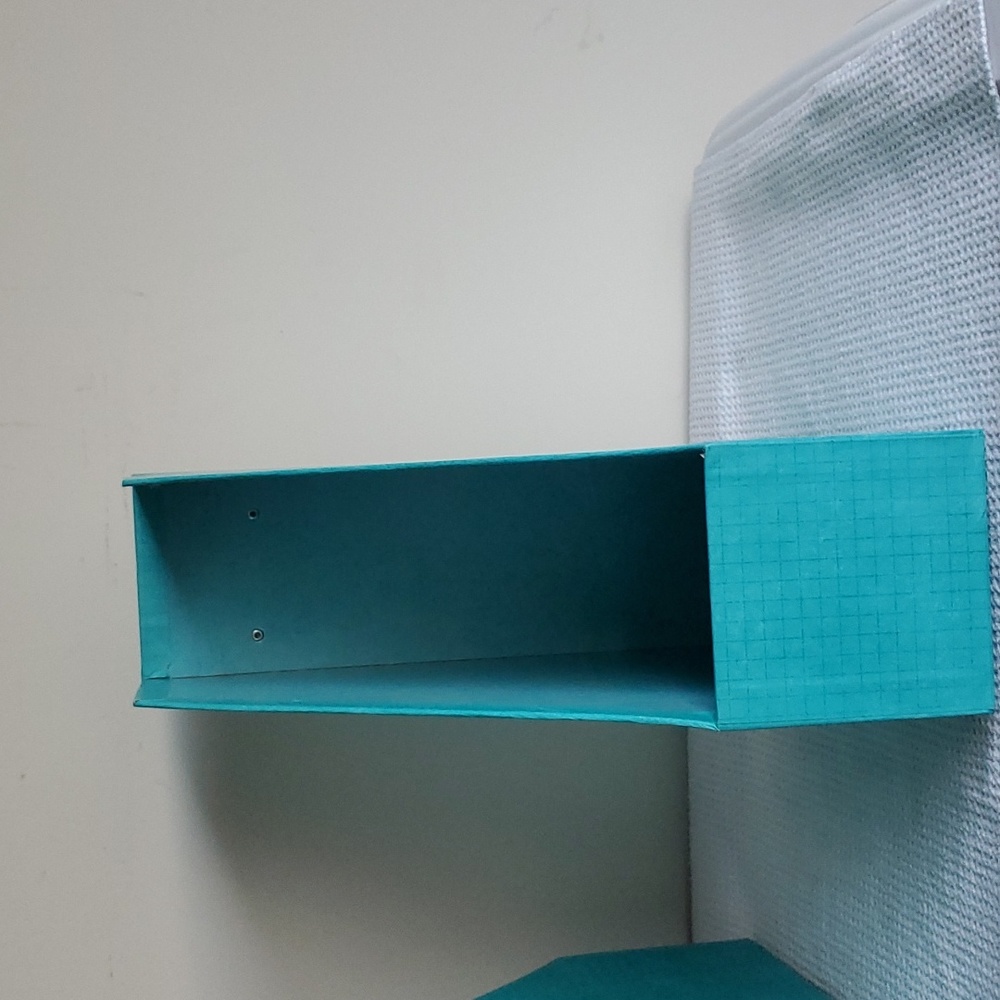 MAGAZINE HOLDER - Picture 2 of 4